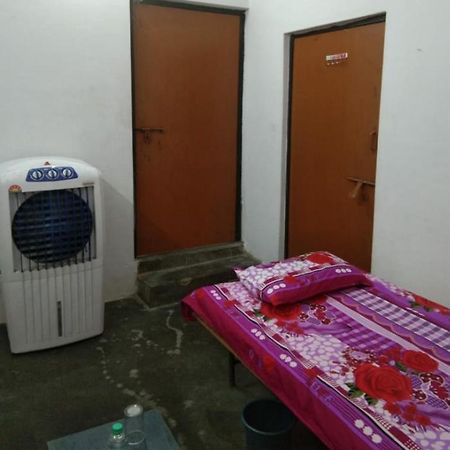 Allāhābād Junction Mannat Rooms מראה חיצוני תמונה