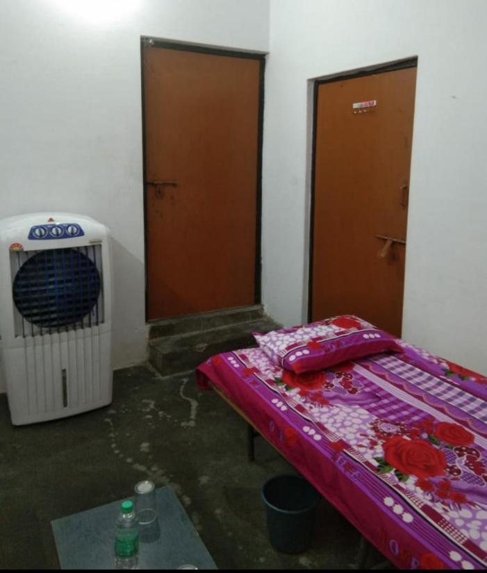Allāhābād Junction Mannat Rooms מראה חיצוני תמונה